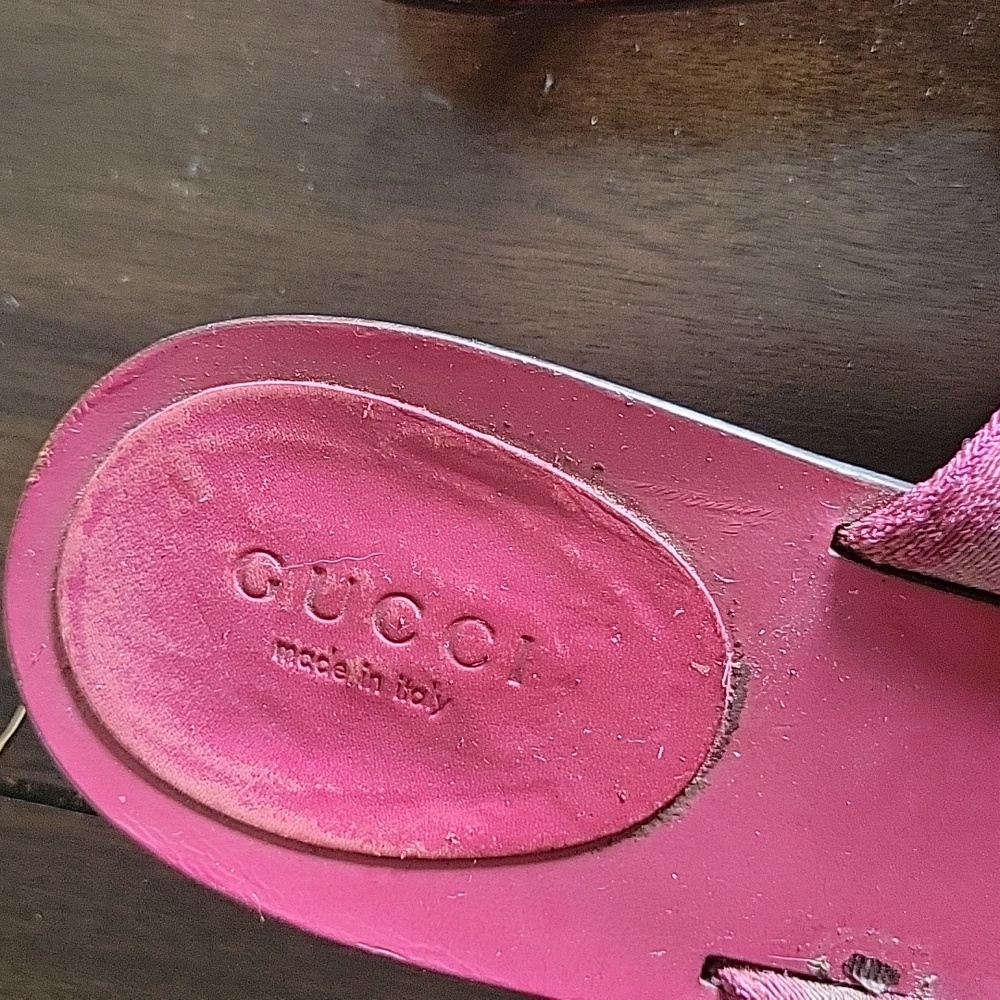 Slippers - Picture 2 of 4